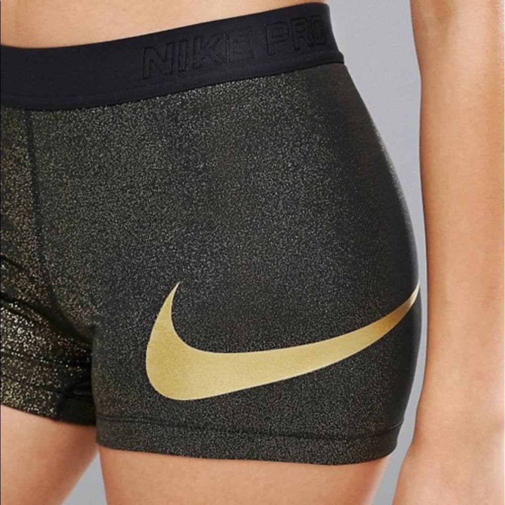 SHORT NIKE PRO BLACK &GOLD
